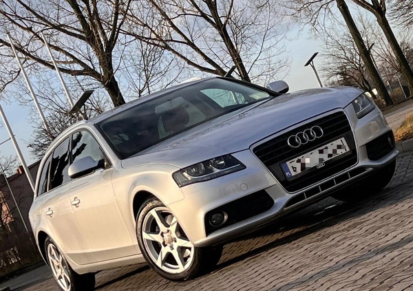 Audi A4 cena 25900 przebieg: 289000, rok produkcji 2010 z Pieszyce małe 436